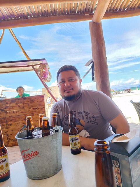 El Vecino de Cancún cover image