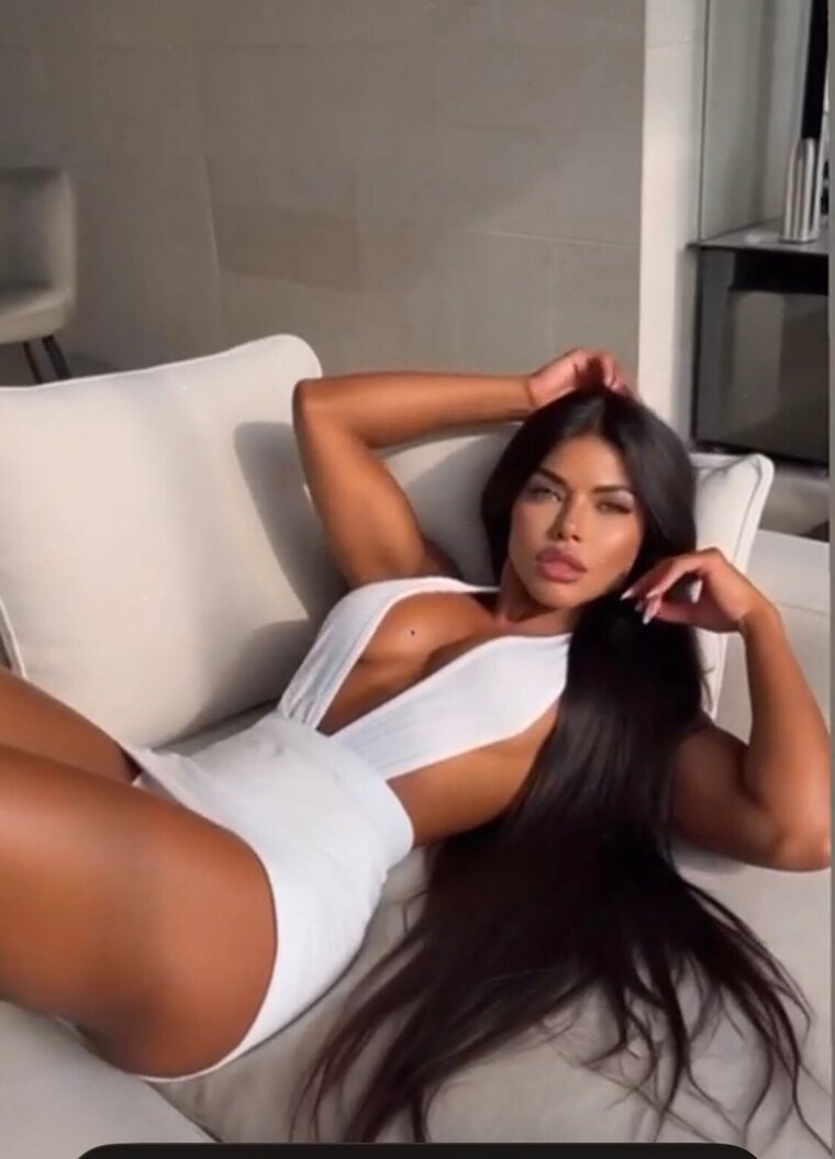 Suzy Cortez 😈 cover image