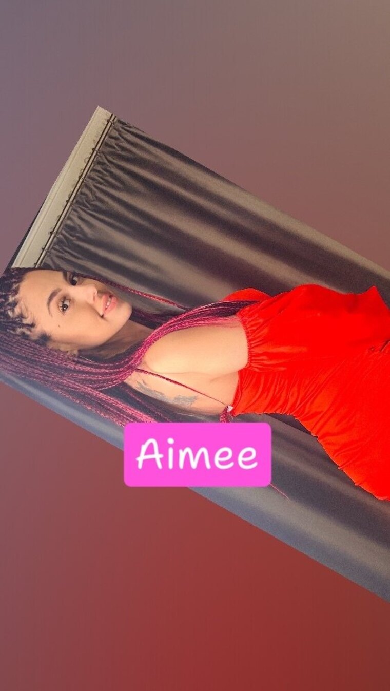 Aimee Cruz 🍑 ❤️ cover image