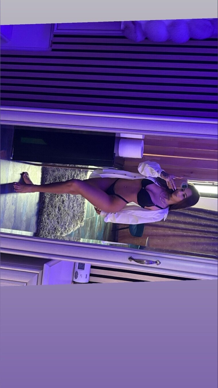 𝘈𝘭𝘦𝘹𝘪𝘢 𝘔𝘪𝘢 (𝘧𝘳𝘦𝘦) ✨ cover image