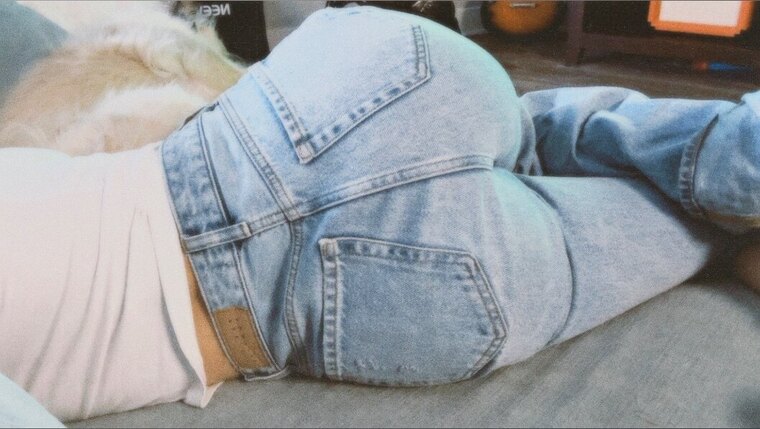 Alliee cover image